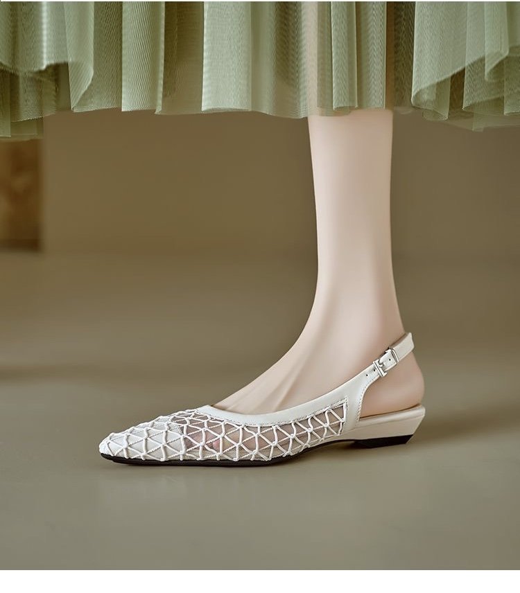 Sandalias retrógradas francesas agudas de malla hueca para mujeres 2026 verano nuevo tacones con sandalias transpirables