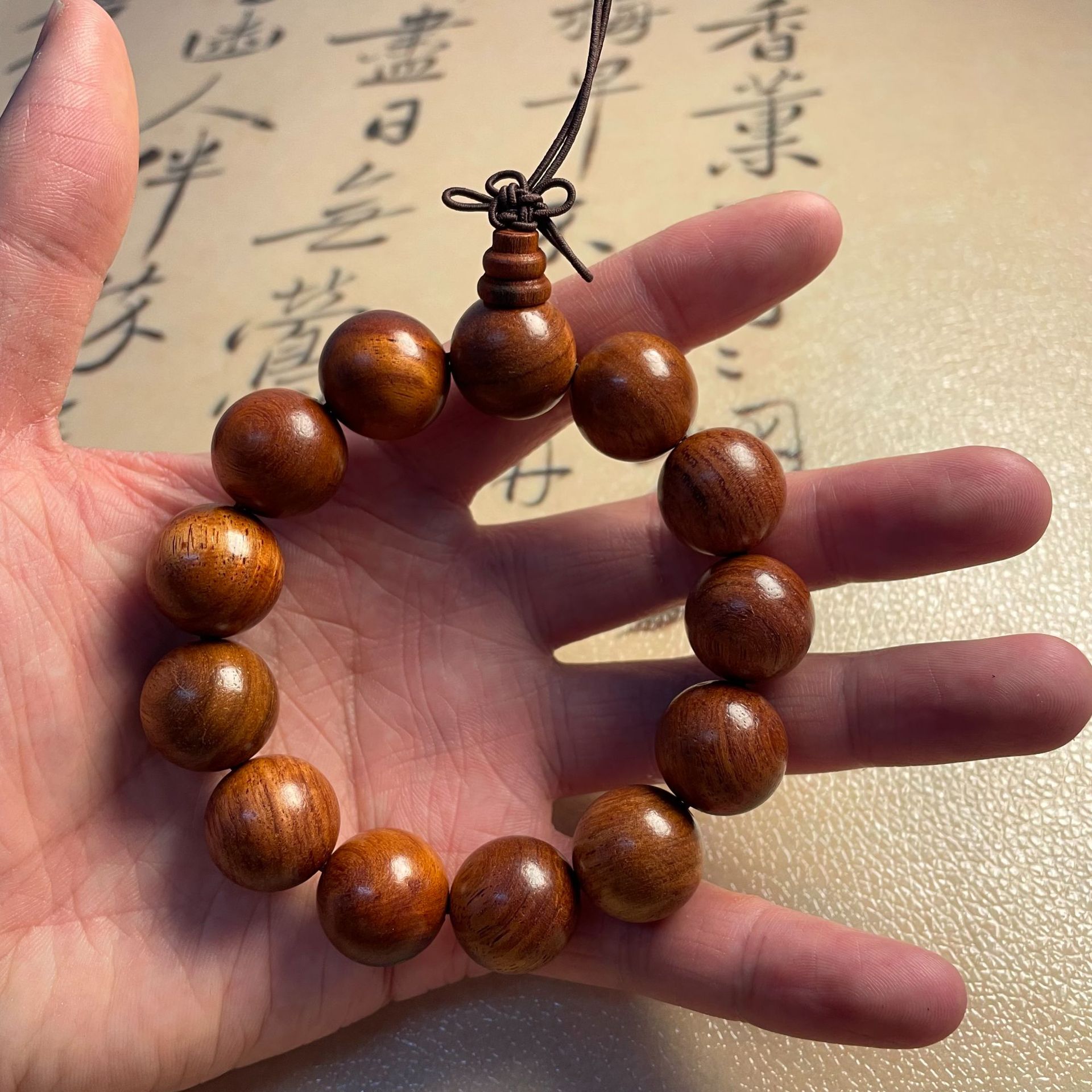 Bracelet Bouddha en perles de bois de rose de Myanmar, style décontracté, avec cordon à la main, Huanghuali_voghion.com