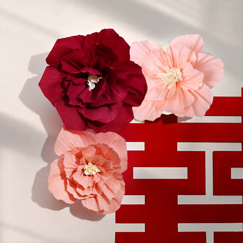 結婚式の部屋は結婚の装飾の立体のしわの花ネットを配置します。|undefined