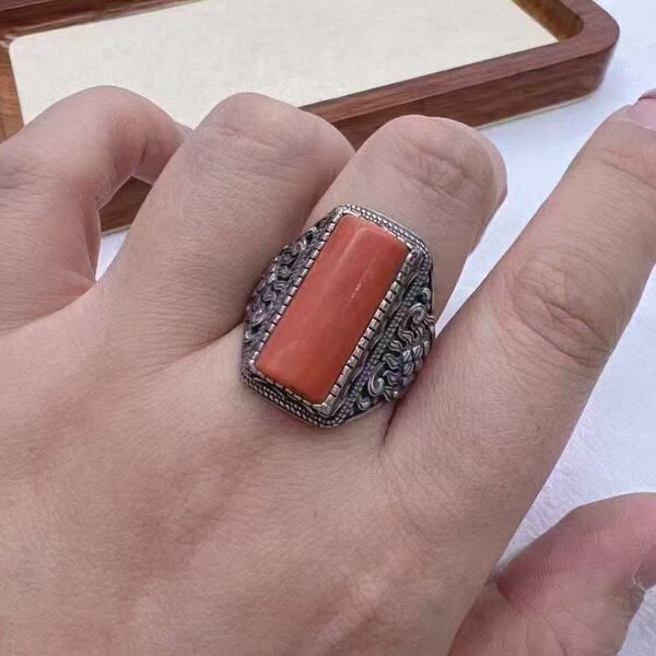 Retro ethnic classic design sophisticated fashionable ring