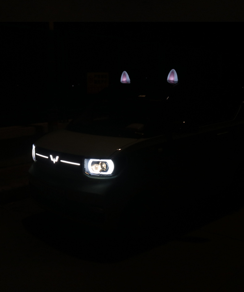 Car Roof Decorative Lights, Cute Cartoon Cat Ear Decorations, Solar-Powered Rechargeable Lights, Car Exterior Ornaments Modification