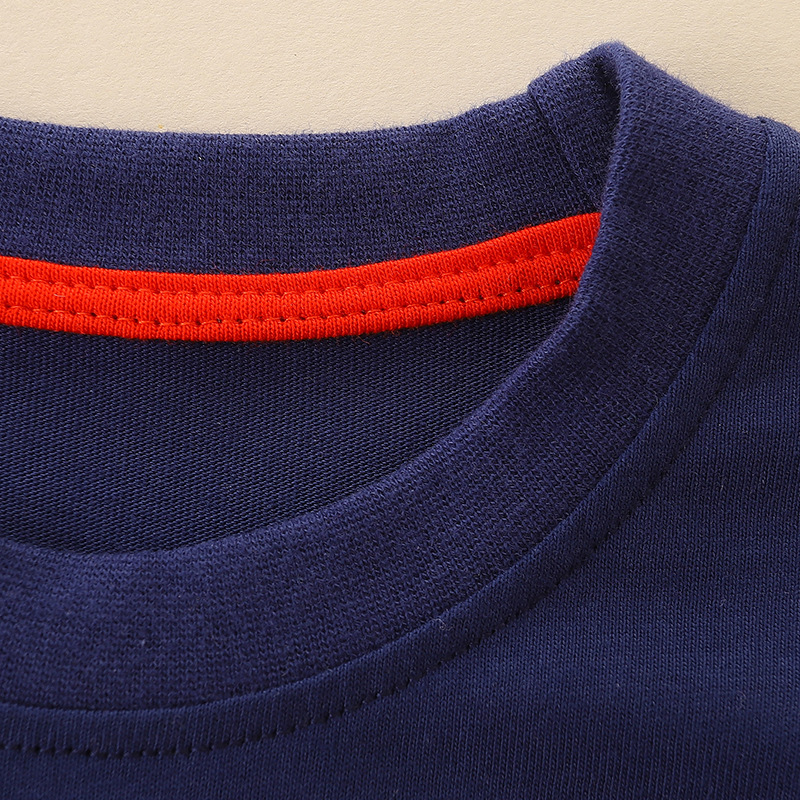 Camiseta de manga larga para niños estilo primavera y otoño con estampado de excavadora, estilo europeo y americano, camiseta básica con cuello redondo para niños pequeños.