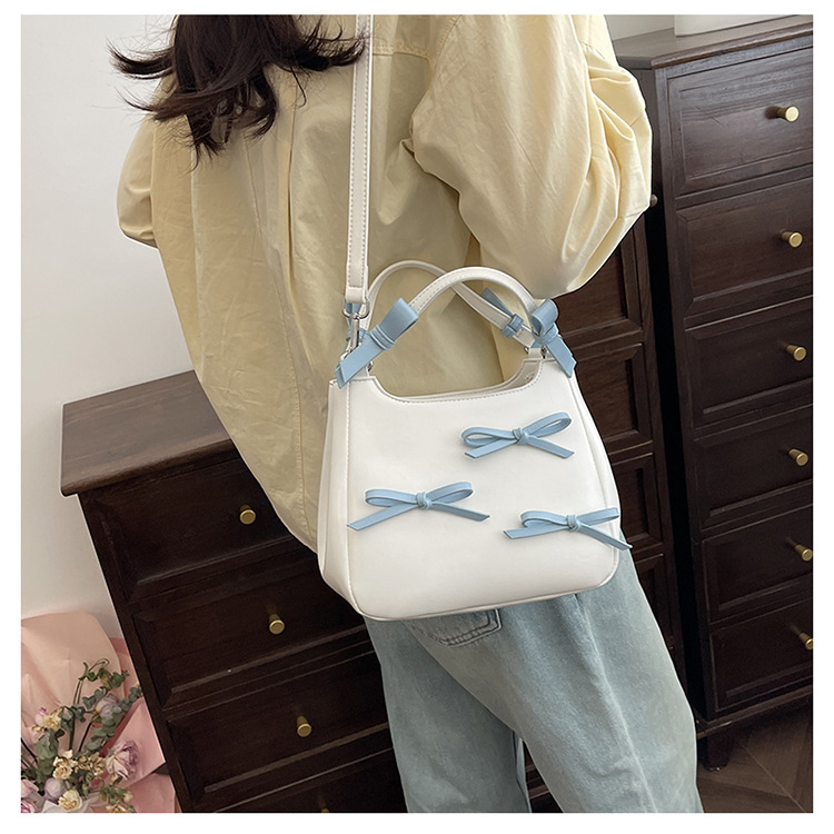 Advanced Sweet Girl's 2024 New Square Bag, Small and Versatile Handbag, Cute One Shoulder Crossbody Bag_voghion.com
