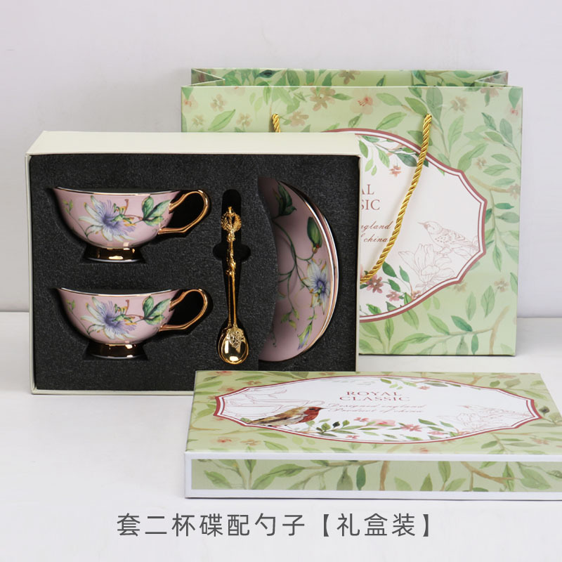 Juego de tazas y platillos de café de porcelana china de alta gama de estilo europeo, taza de té floral de cerámica francesa, caja de regalo, taza de té de la tarde exquisita