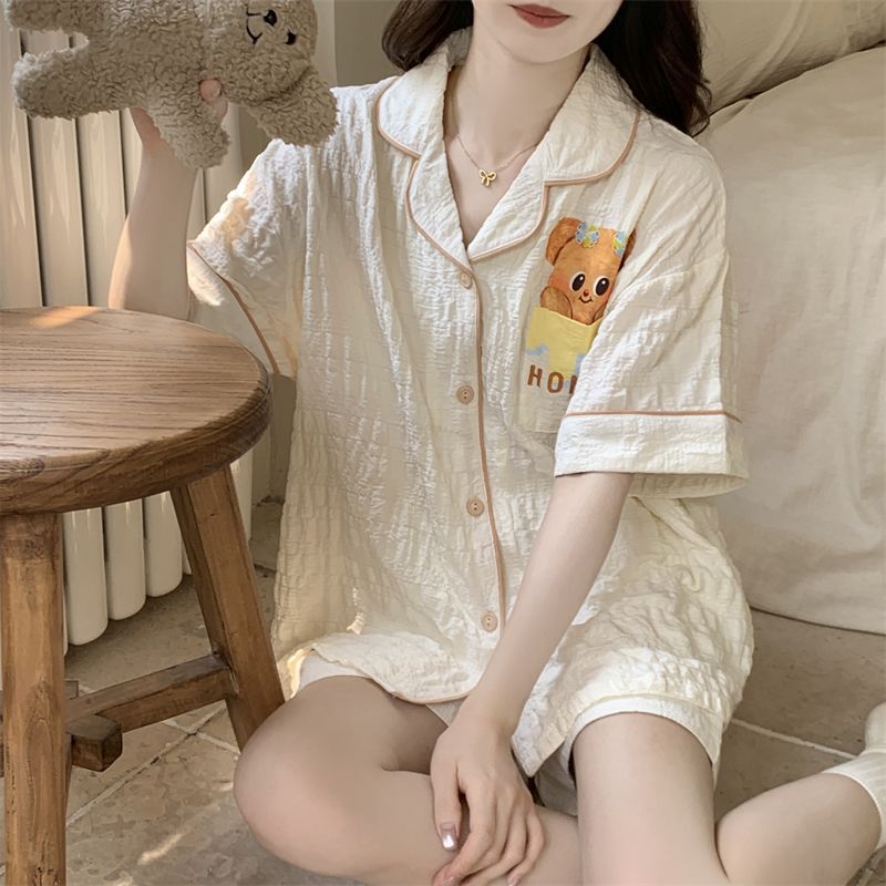 Venta al por mayor transfronteriza verano nuevo estilo cardigan pantalones cortos de manga corta espuma de algodón arrugado jacquard lindo fino servicio a domicilio pijamas mujeres