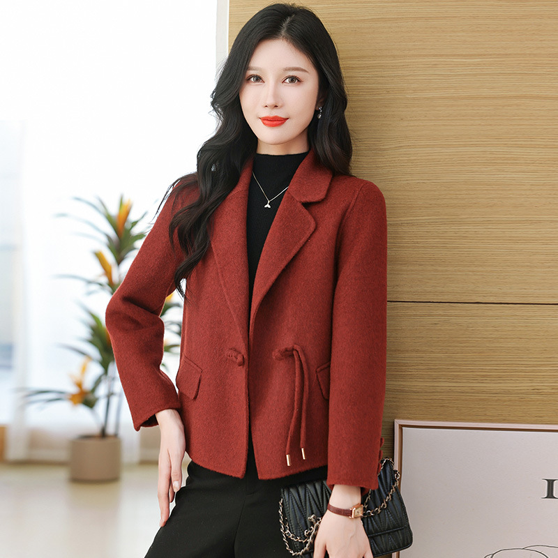 2024 Autumn and Winter Double-sided Coat Middle-aged Women's Short Woolen Coat Small Mother Suit Collar Elegant Top