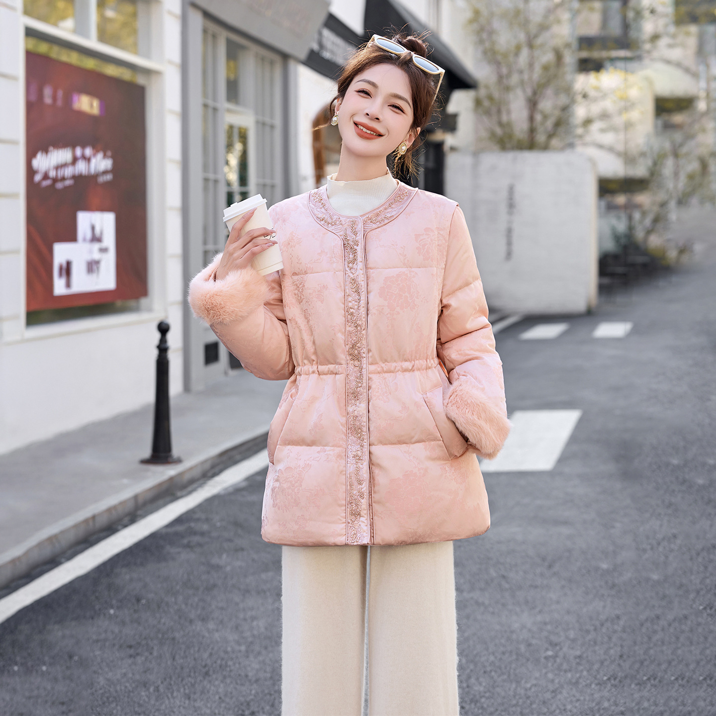 New Chinese Style Mid-Length down Jacket for Women 2025 Winter New Pink Round Neck Waist Slimming Look Classy Jacket