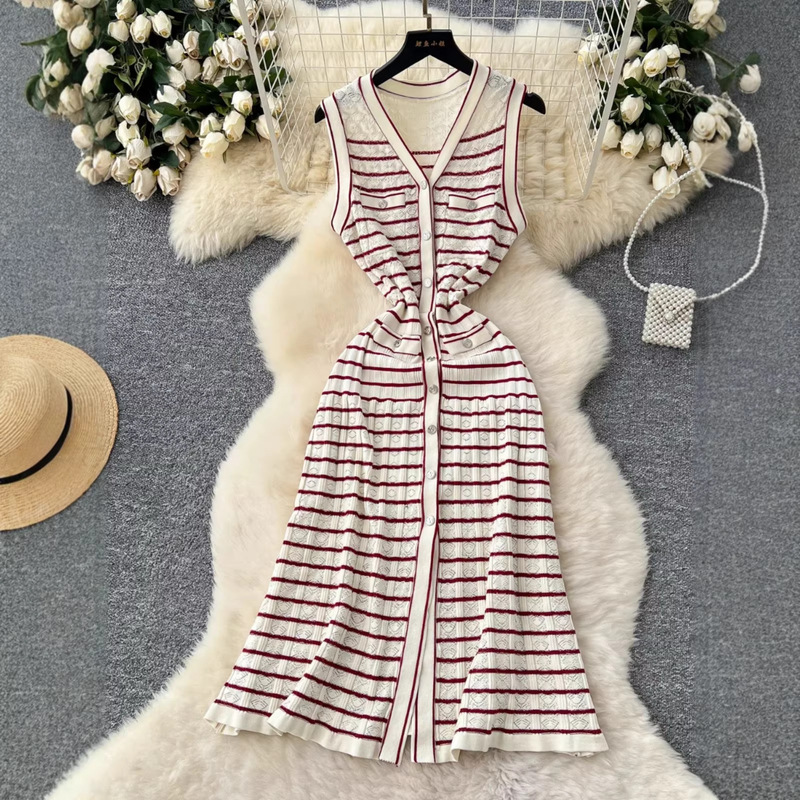 French-Style Sleeveless Striped A-Line Dress, Cross-Border European and American 2026 Summer New Style, Chanel-Inspired Waist-Cinching Slit Long Dress