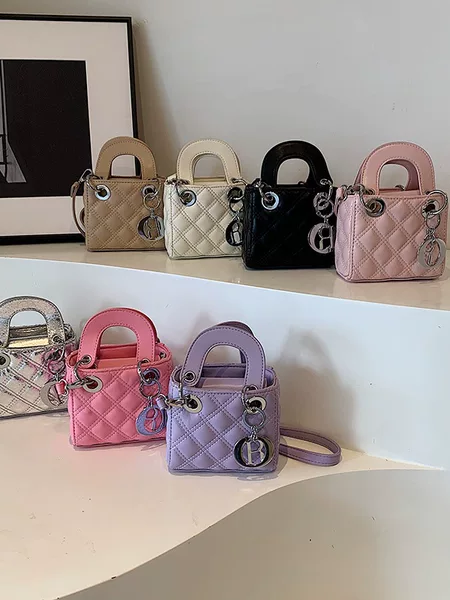 French Niche High-class Children's 2024 New Arrival Embroidery Fashionable Red Envelope Portable Crossbody Diana Mini Square Bag