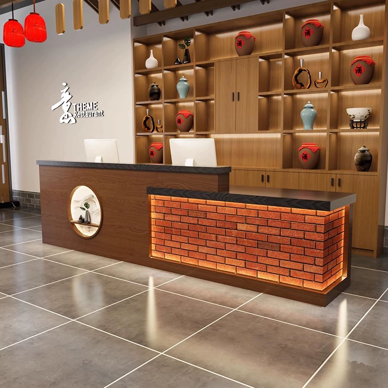 Барная стойка из массива дерева для кофейни, кассовый прилавок, винтажный американский стиль, для китайского ресторана, небольшого отеля, кондитерской, с лакированной отделкой.