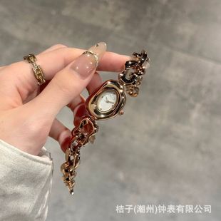 ScottieԊ�ߵ�9736��Ҏ�t�OӋ�U�Օr��朗l�ֱ�E�AС���P�ֱ�Ů
