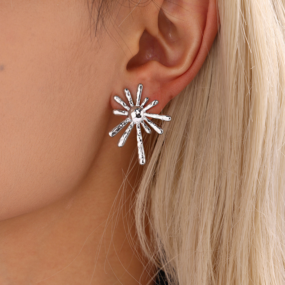 Square Sugar Stainless Steel Sunflower Radiant Earrings INS Style Exaggerated Personalized Earrings_voghion.com