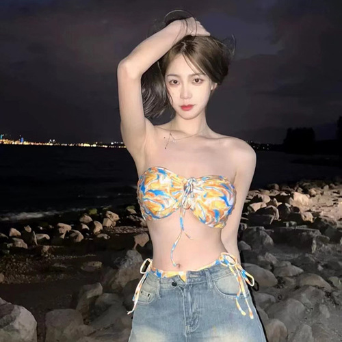 Source factory ins new ethnic style sexy three-piece swimsuit bikini bikini vacation beach bikini