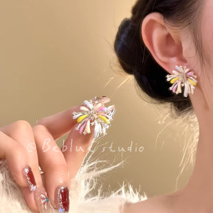 �����ǳ�~�k����ʟ�����ɫ���С���r�о����p�ݸ߼��аٴ���