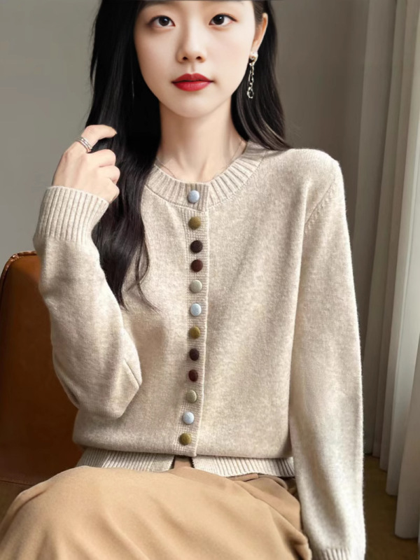 秋冬新款亲肤绒针织开衫女彩色扣子套头毛衣圆领宽松上衣外套打底|undefined