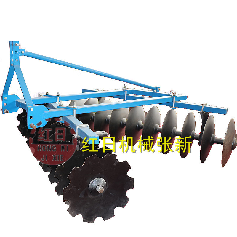Polarized light rake soil for tractor belt