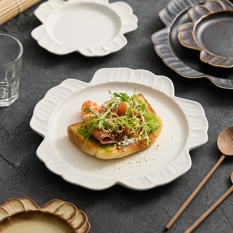 Plato de decoración artística creativa, plato de restaurante francés de alto valor, plato de filete de pasta occidental