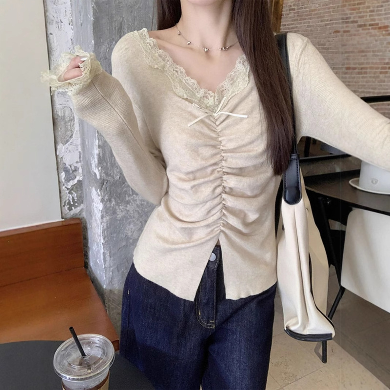 Pure Desire Yellow Lace V-neck Long-sleeved Sweater Women's Autumn and Winter Slim-fit Pleated Inner Sweater Base Shirt Top