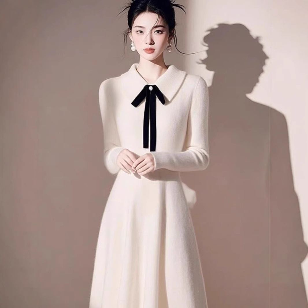 작은 흰색 두꺼운 스웨터 원피스 여자의 2024 겨울 코트 활 니트 긴 스커트