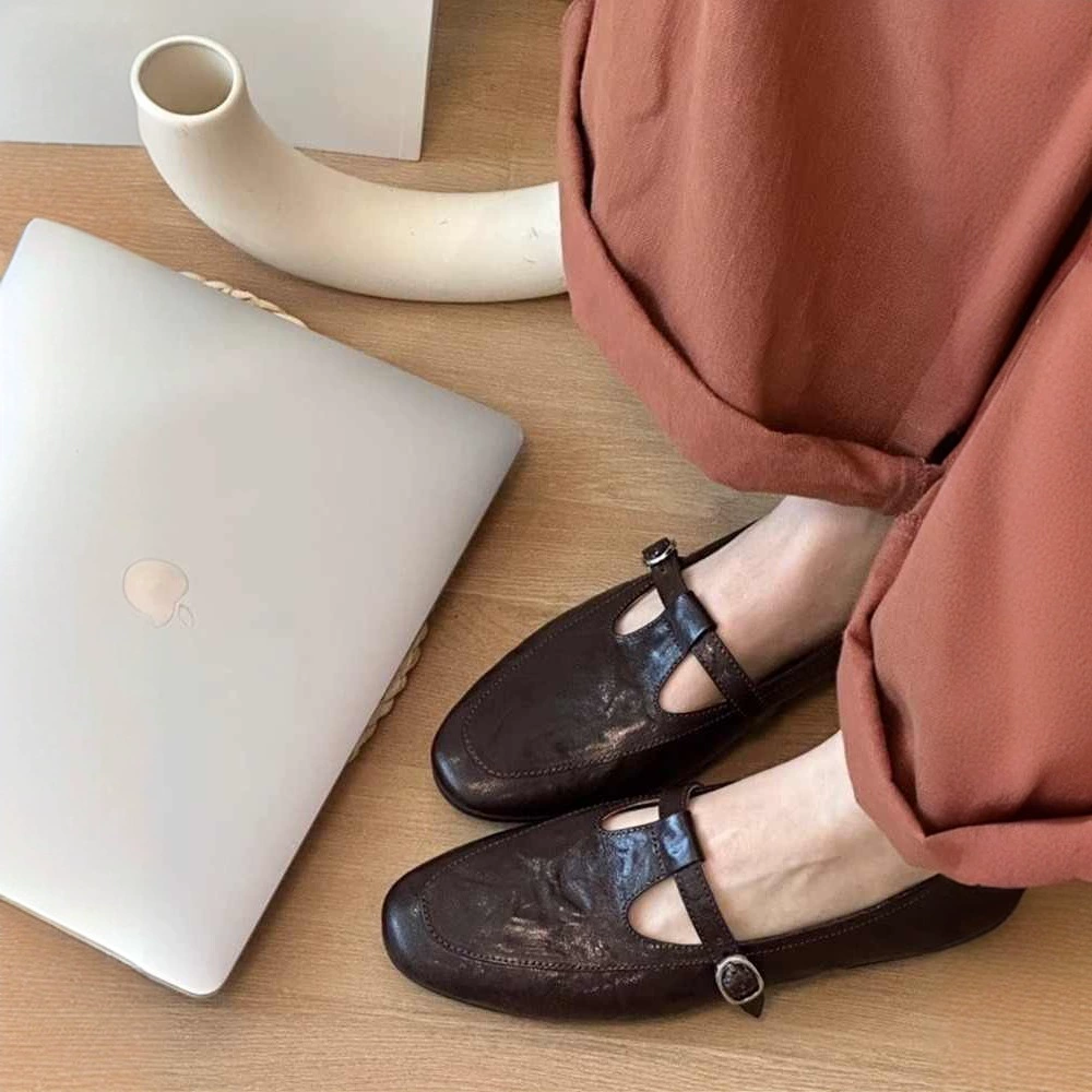 Мягкая кожаная женская обувь ручной работы 2025 весна и осень новая нишу ретро темперамент высокого уровня T-образный ремень с плоским дном одиночные туфли женский zj
