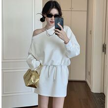 б���l��Ů�＾�¿��OӋ��С�������L��¶�����°��ΰ���ȹ���b
