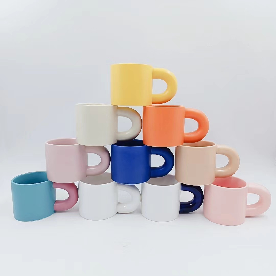 Nuevo 8.5 * 8cm 310ml taza de cerámica de orejas grandes taza de leche taza de desayuno taza de pareja