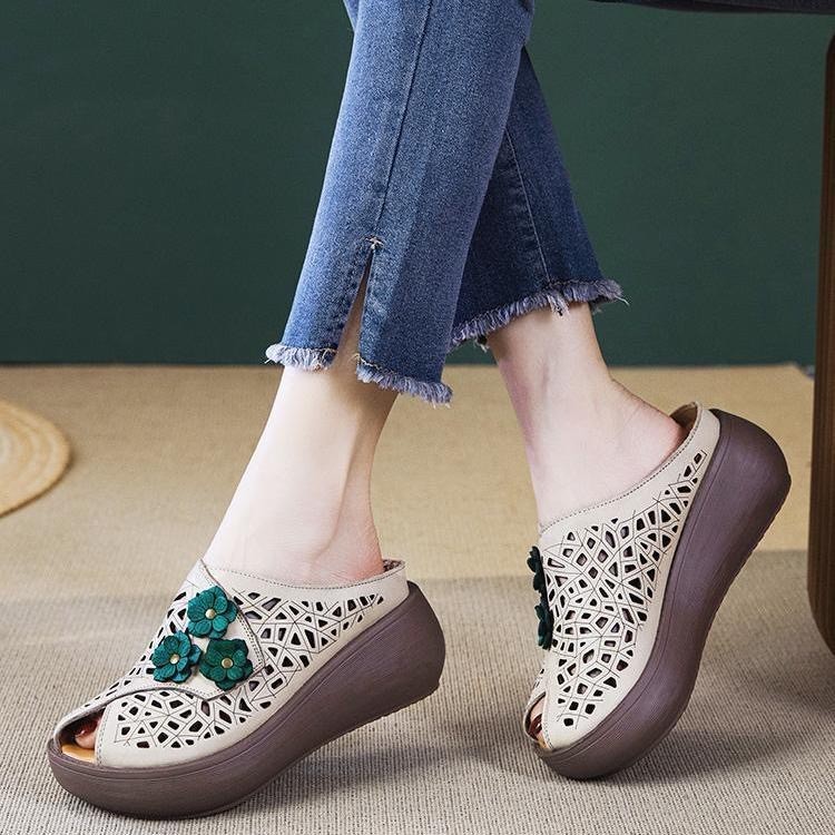 Sandalias Birkenstock de suela gruesa 2026 para mujer, con diseño floral y perforaciones, productos de oportunidad de negocio transfronterizo, zapatos para mamá en stock, antideslizantes.