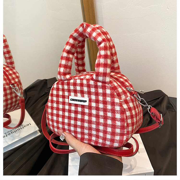 2024 nuevo nicho de otoño y invierno bolsos de mujer dulce bolsos de hombro frescos bolsos de mano bolsos de peluche de Navidad lindos