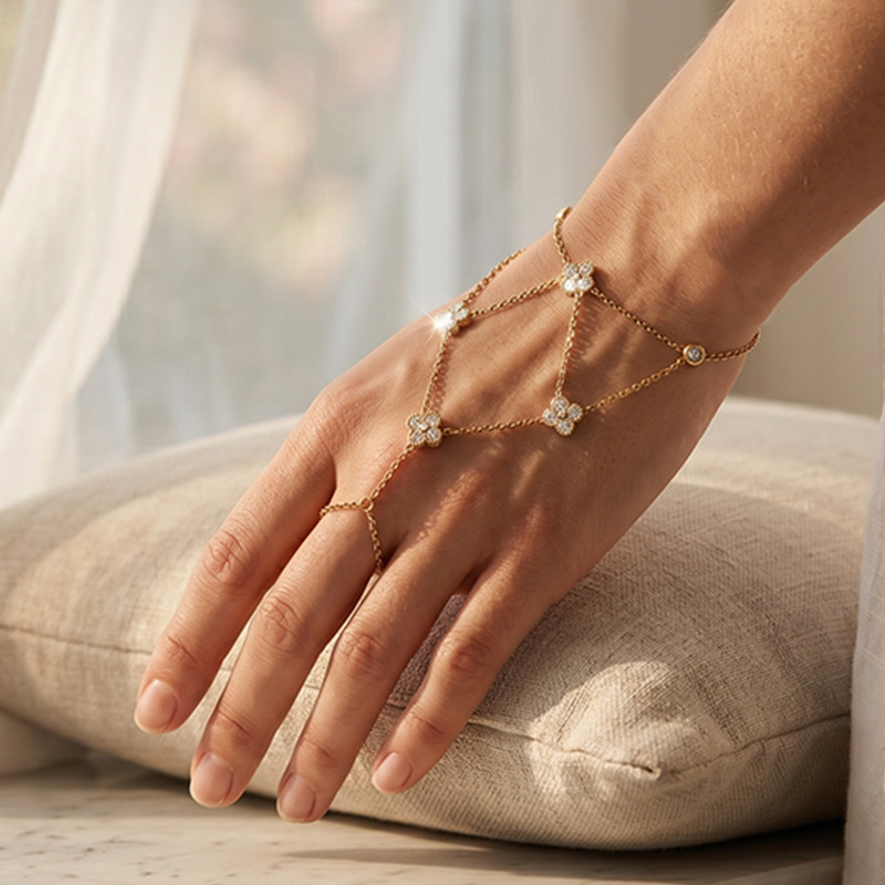 Tina Europa y los Estados Unidos transfronterizos de cuatro hojas turquesa pulsera de dedos anillo de vacaciones de malla de amor pulsera mujer