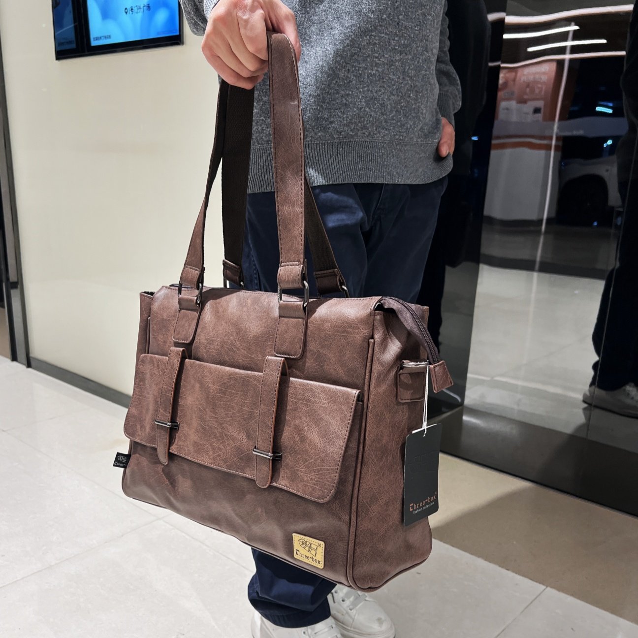 2026青年托特男包商务手提包 斜挎包休闲旅行背包 16寸电脑公文包