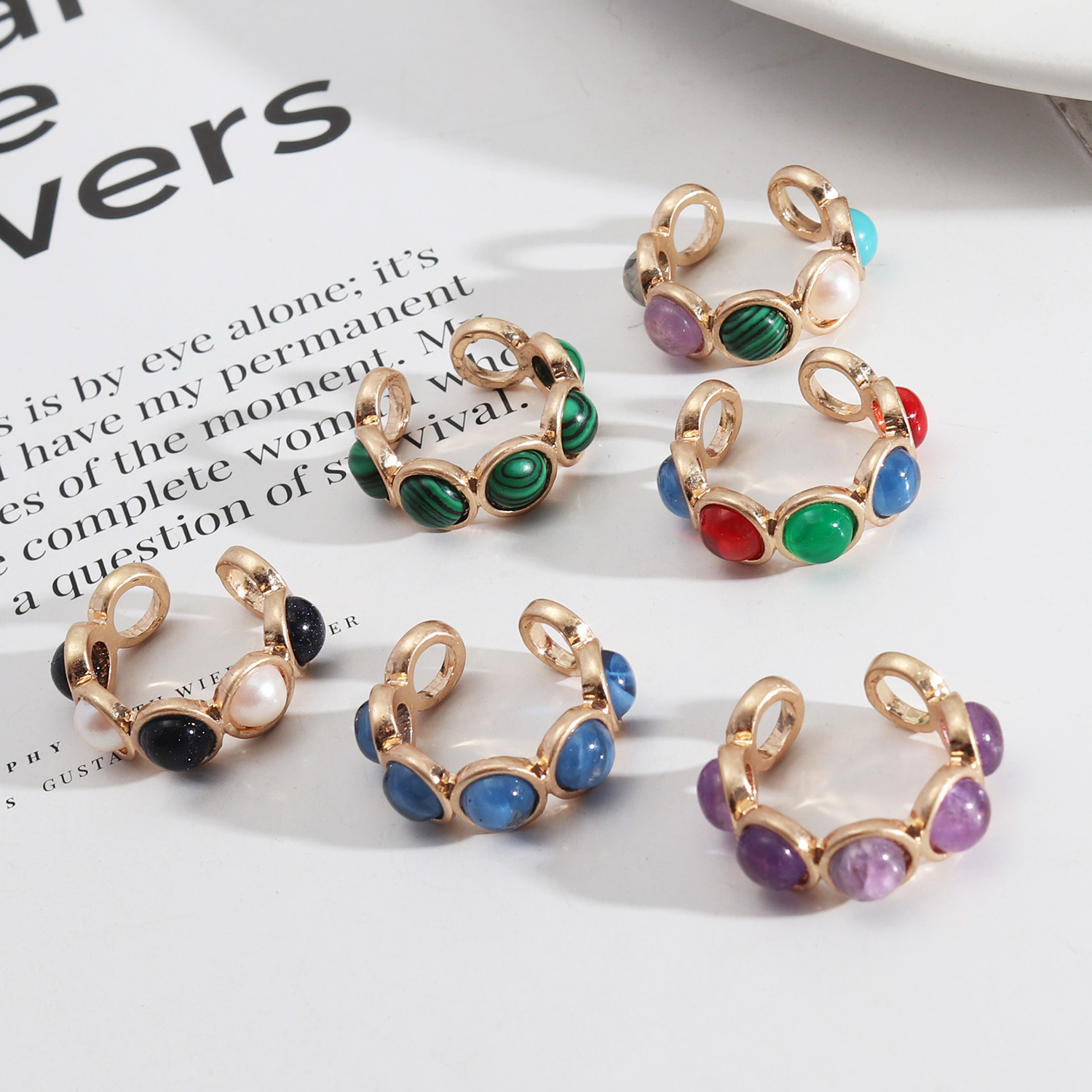 1 Piece Retro Round Alloy Inlay Natural Stone Resin Pearl Women's Open Ring display picture 2