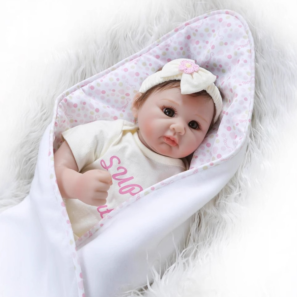 Nuevo eBay Amazon transfronteriza Venta caliente recomendar simulación bebé muñeca lindo bebé regalo de vacaciones