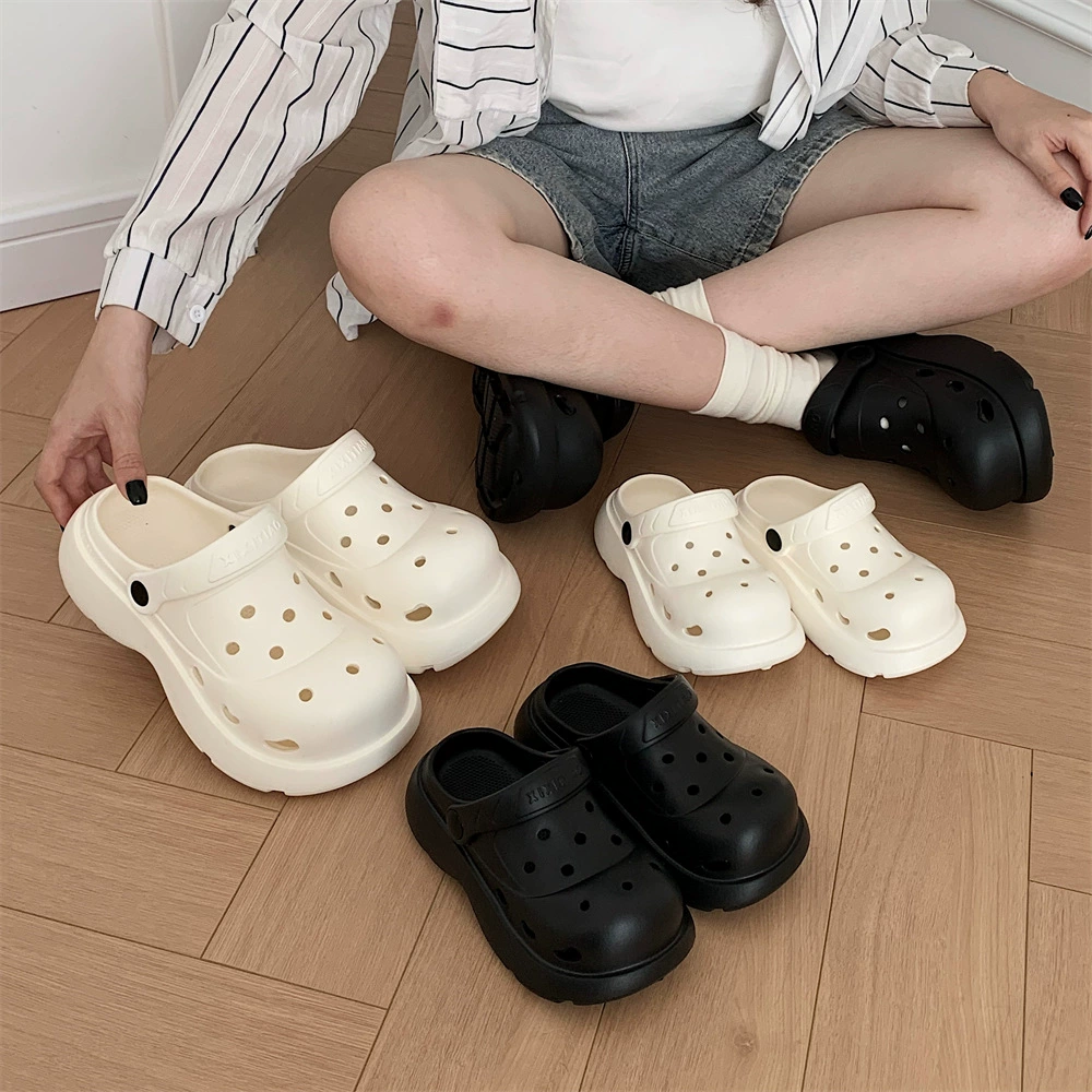 Новинка 2023 года, детская уродливая милая обувь с круглым носком Crocs, летняя уличная модная повседневная пляжная обувь, нескользящие тапочки
