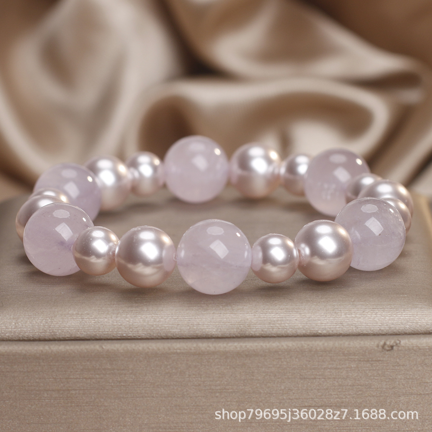 ��Ȼ��ˮ�����Ů������@�ך��|���һ��D�\���ִ���Ů���|�۶Y��