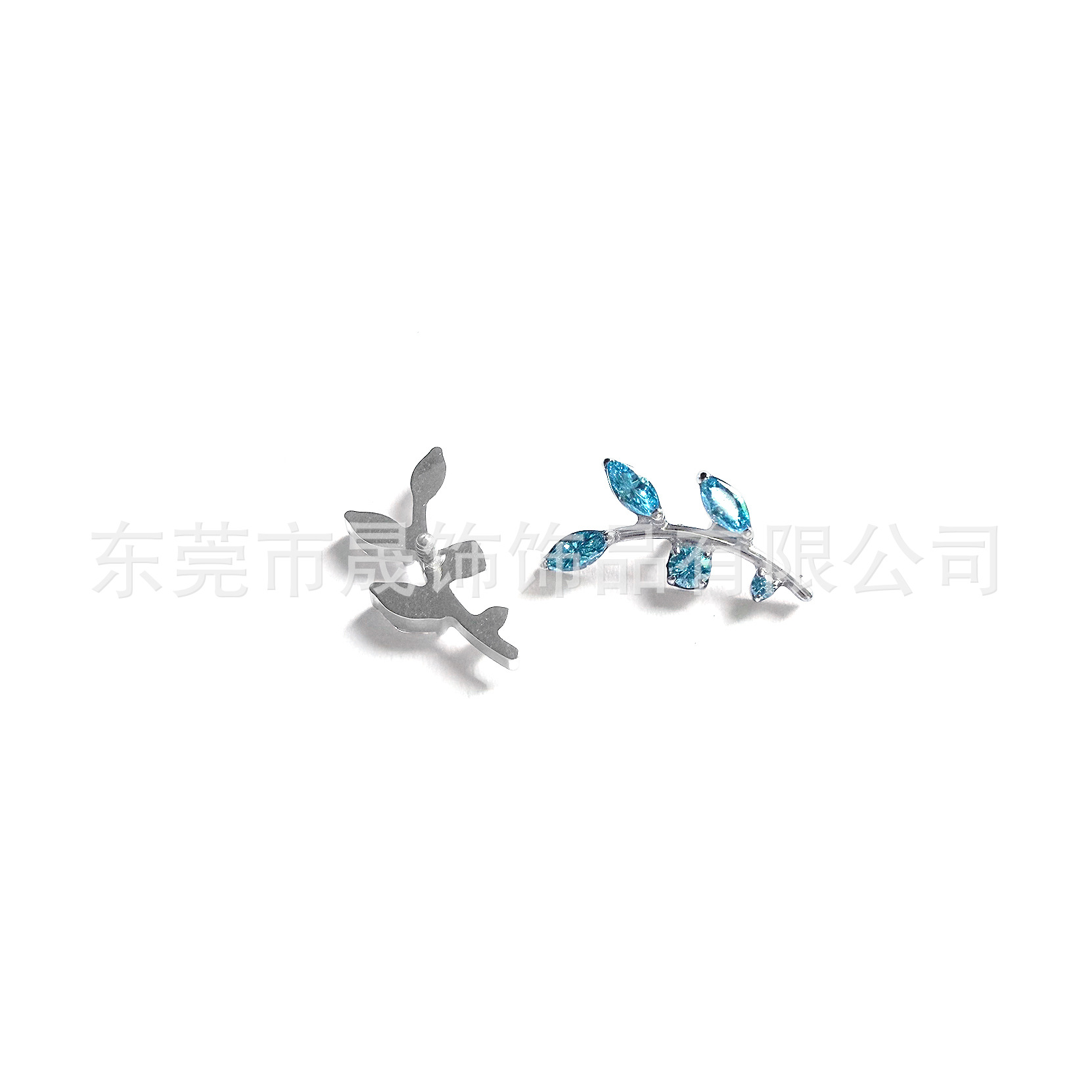 F136 Titanium Alloy 树枝型 Ear Stud Studded 5A Cubic Zirconia Helix Cartilage Stud G23 Titanium Internal Thread Labret Stud Piercing Jewelry