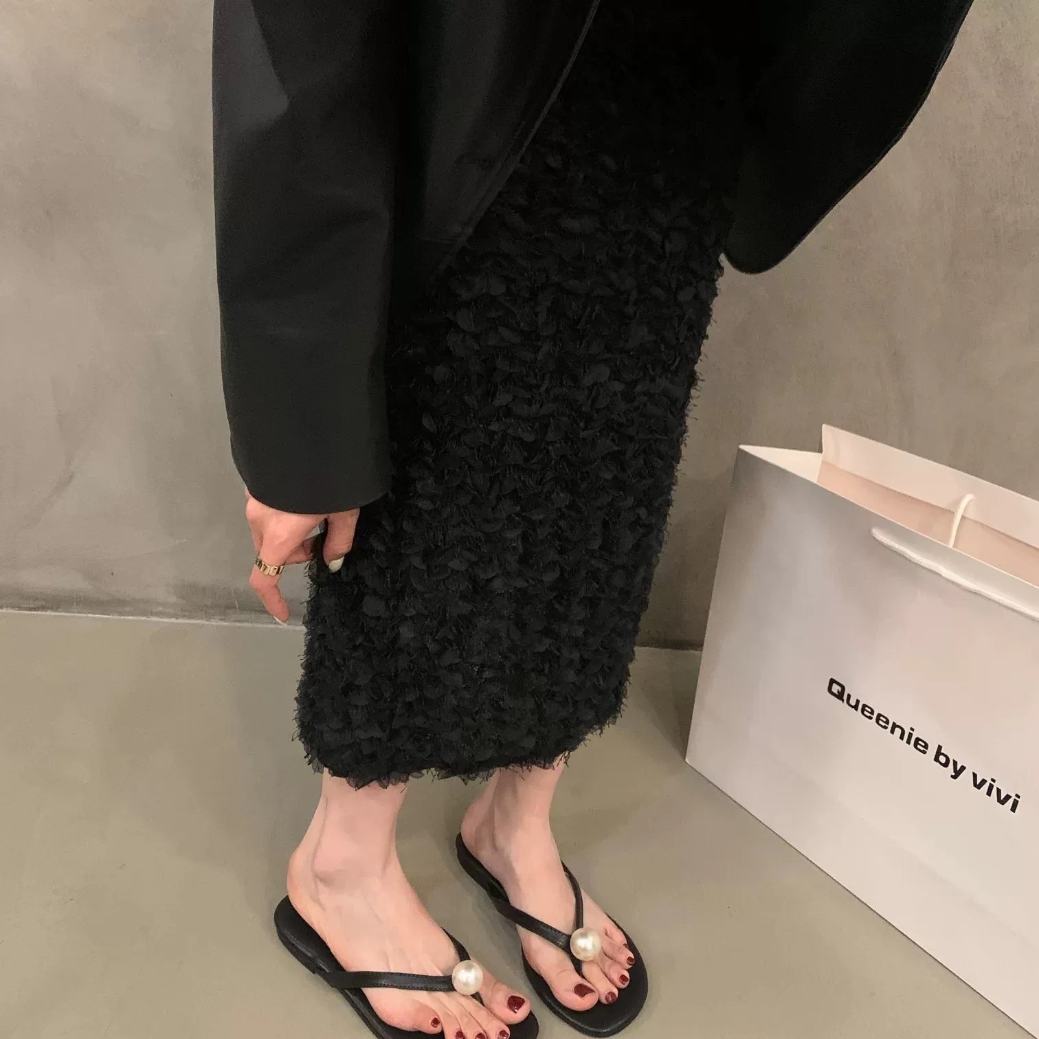 Zapatillas francesas de zapatillas de mujer 2026 nuevas sandalias de playa de perlas de verano
