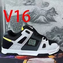 2025春季新款厚底面包鞋百搭学生休闲运动鞋一男一女同款情侣板鞋