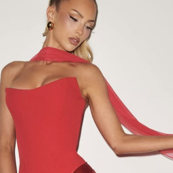 Sdm218 Stylish Bright Red Strapless Dress with Fishbone Straps, Long Style, Hot Girl Party Dress, Foreign Trade Supply Sdm218 Stylish Bright Red Strapless Dress with Fishbone Straps, Long Style, Hot Girl Party Dress, Foreign Trade Supply