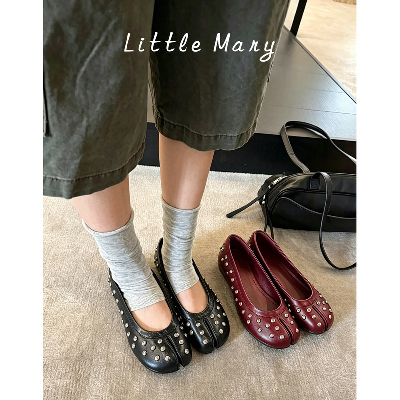 Top-layer cowhide vintage rivet split-toe shoes for women, 2026 new model, chunky heel shallow single shoes, ballet shoes Top-layer cowhide vintage rivet split-toe shoes for women, 2026 new model, chunky heel shallow single shoes, ballet shoes