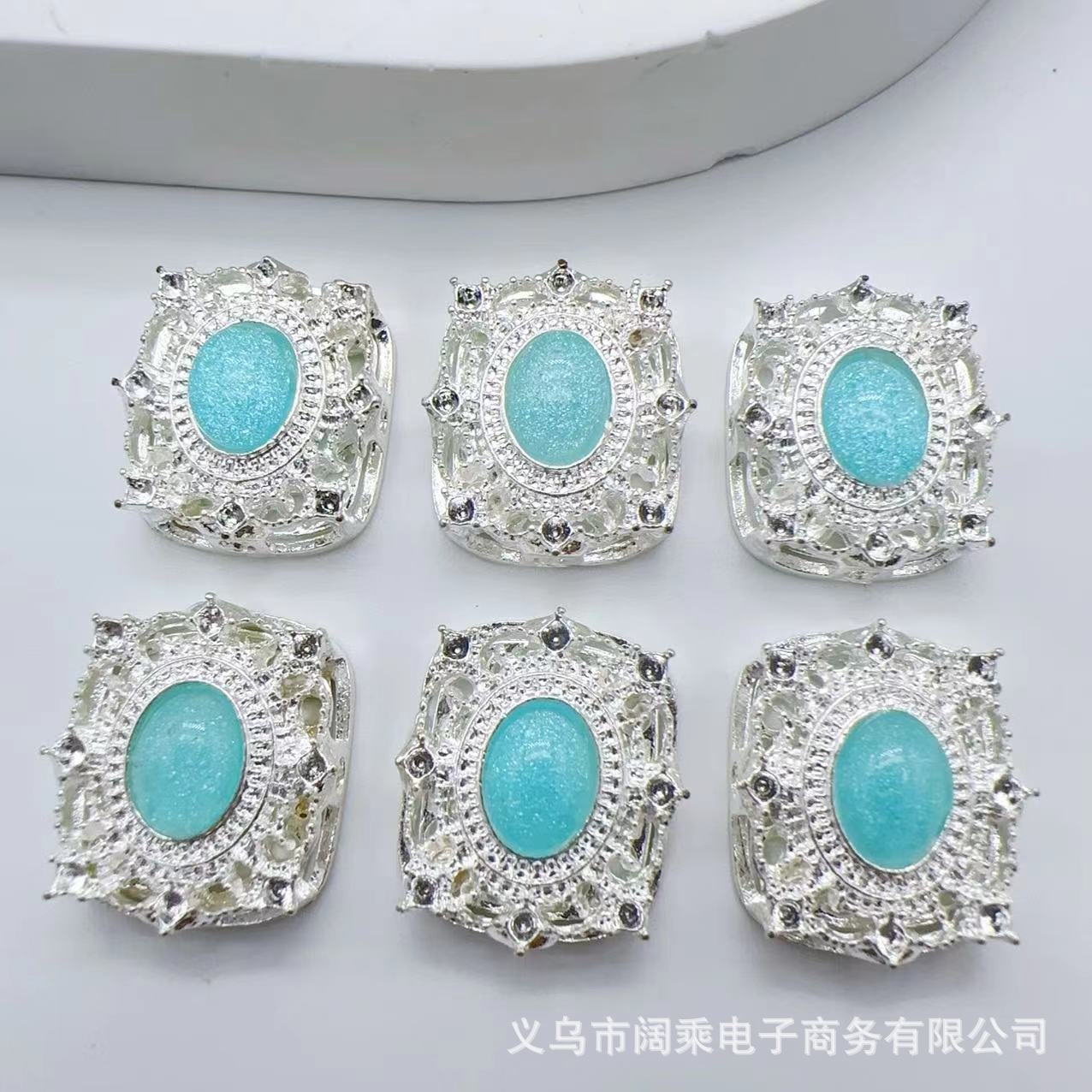 ダイヤモンドの長い方の大きい魔の箱の多い八穴のジルコニウムのdiyの手作りのビーズのブレスレットのネックレスの合金のアクセサリーのビーズの部品