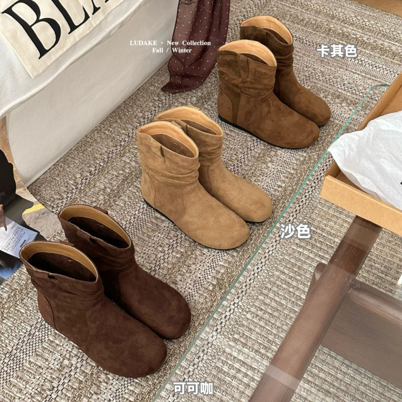 巴迪雅女鞋2024秋冬款欧洲站复古套筒堆堆靴圆头磨砂短靴