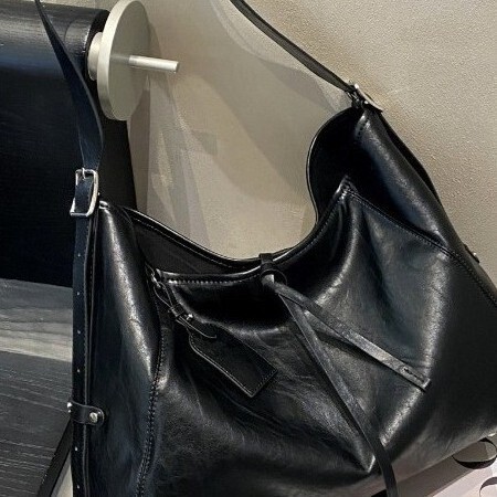 leather capacious universal waterproof bag
