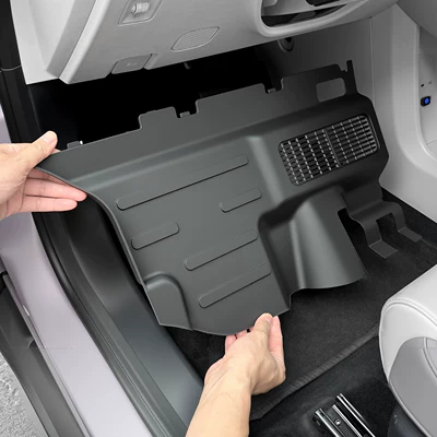 Underbody protection plate/engine baffle side anti-kick panel, in-car