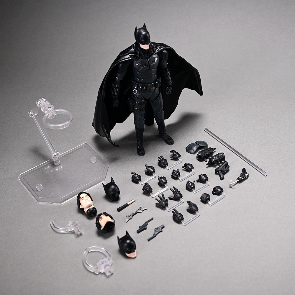 Inventario MAFEX188, nuevo Batman Robert Pattinson 1 / 12 6 pulgadas modelo móvil hecho a mano