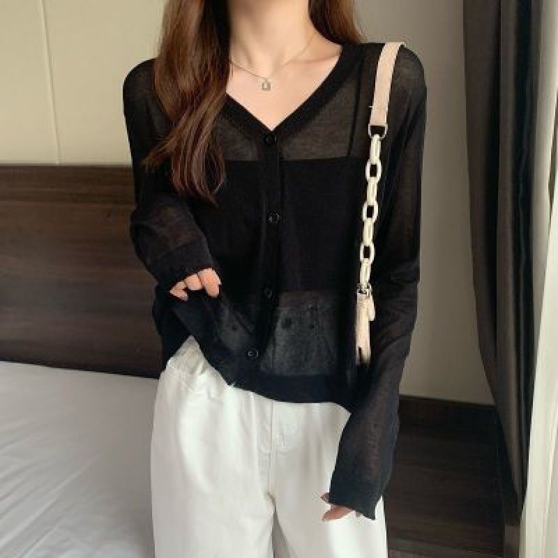 검은색
