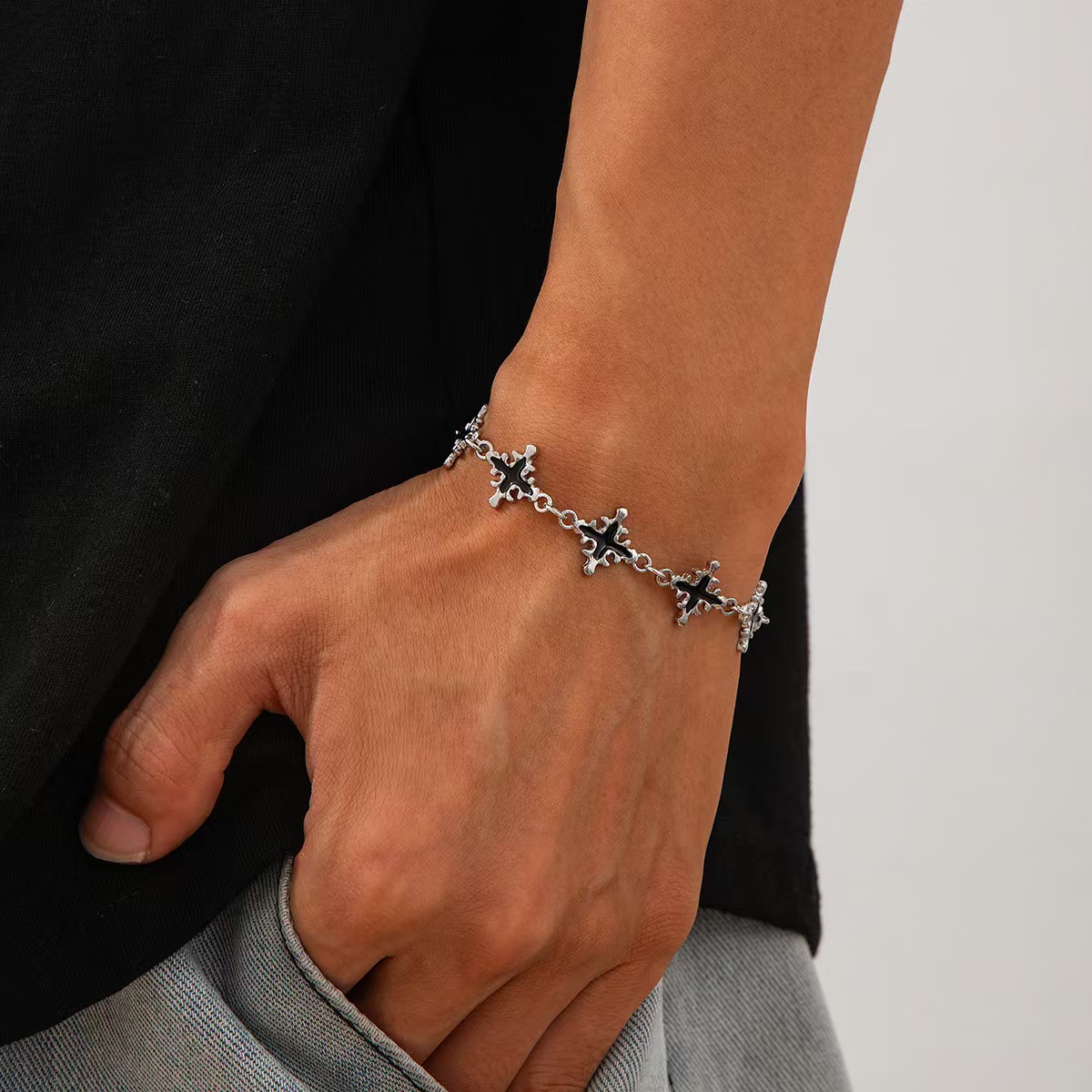 Handmade Chain Chain Type Casual Retro Cross Alloy Plating Men's Bracelets Men's Chain Bracelets