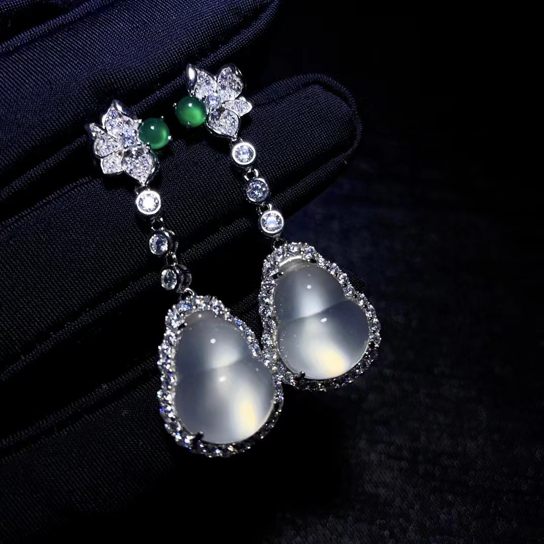 천연 마노 S  상감 세이코 하이 아이스 화이트 칼세도니 섬세한 귀걸이 말 소재 틈새 하이 엔드 여성 도매