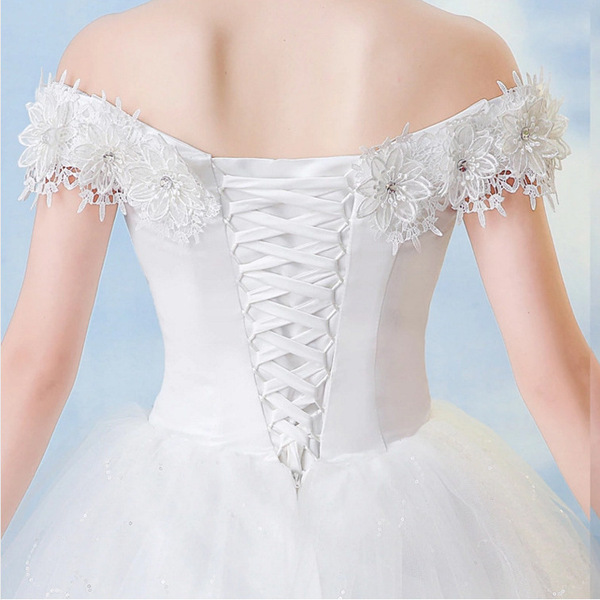lace wedding dress