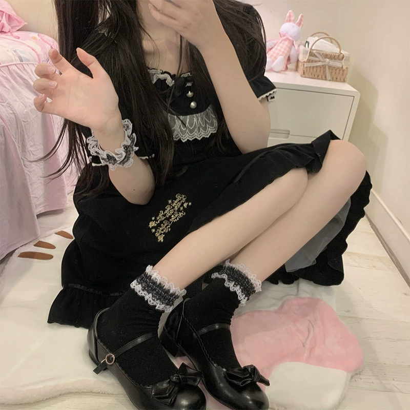 Tide, Japanese black lace bracelet, student pleated skirt, fashionable accessory, Lolita style, simple and elegant design