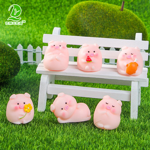 Micro-landscape ornaments cute pig resin crafts car center console ornaments kindergarten reward small gifts wholesale